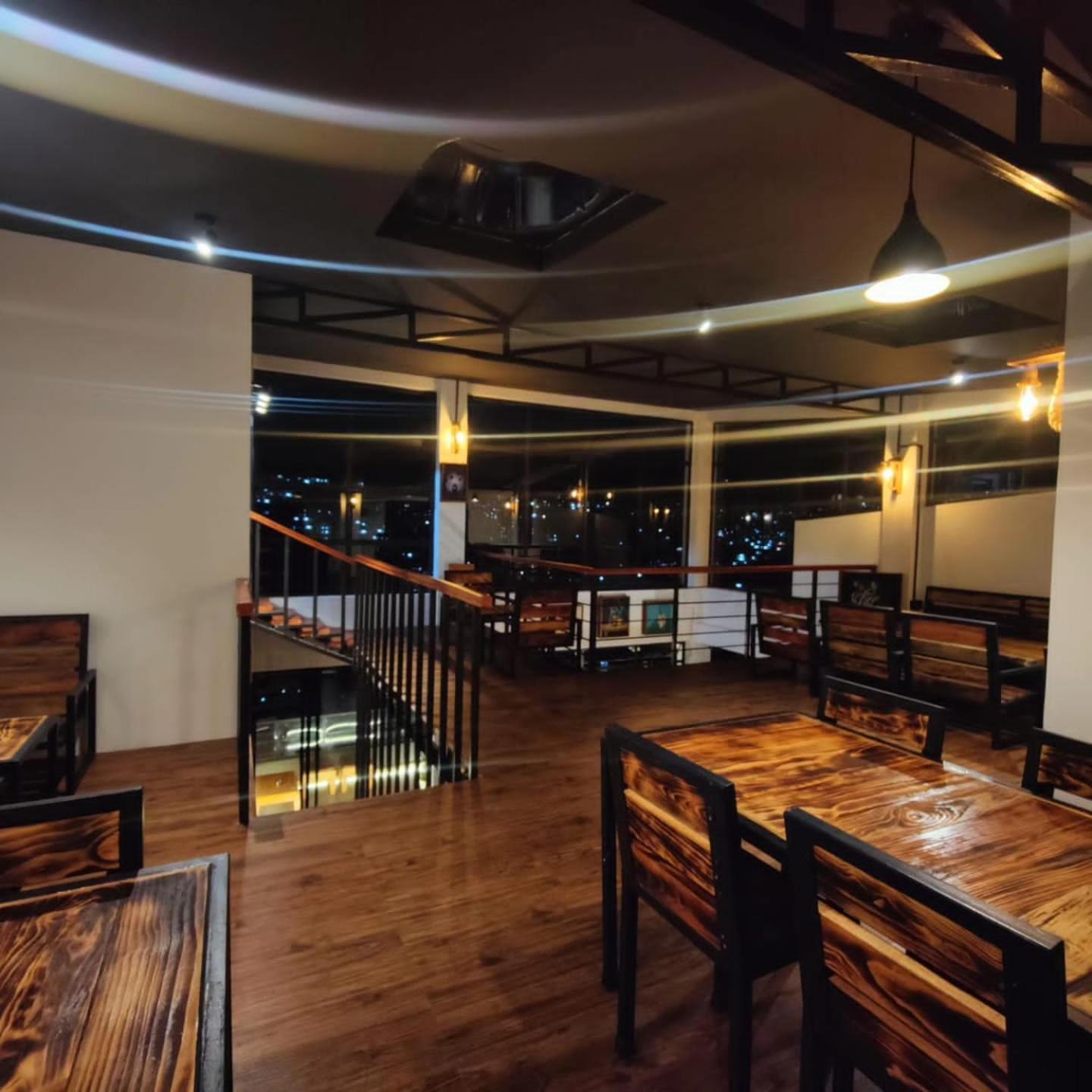Cafe Sola Bnb Shillong Buitenkant foto