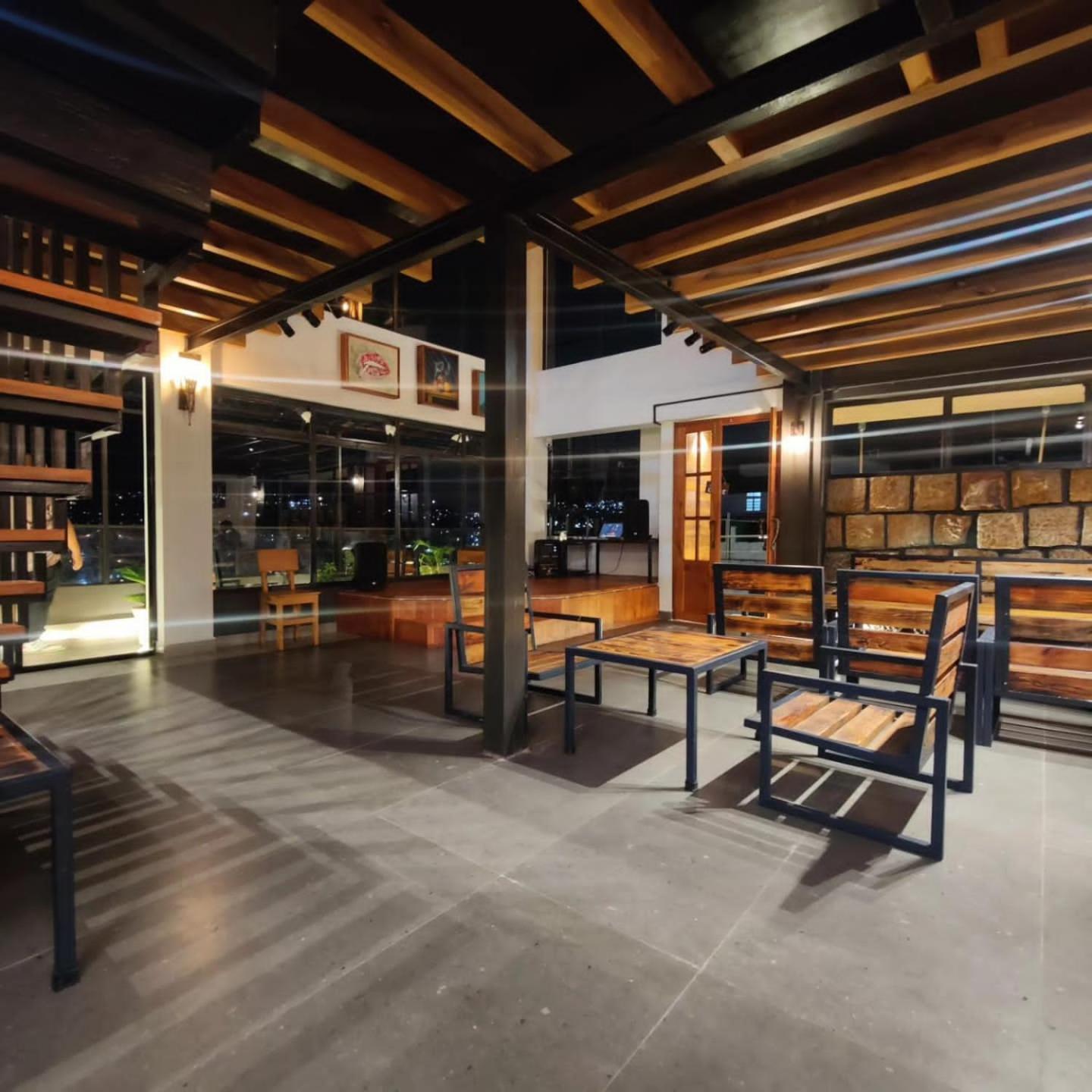 Cafe Sola Bnb Shillong Buitenkant foto
